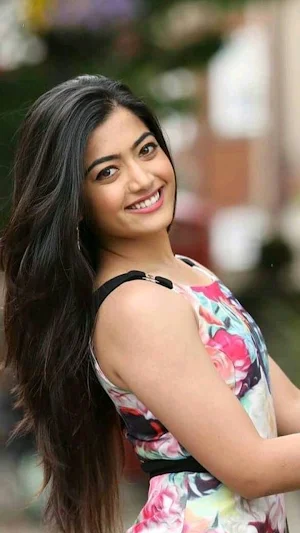Rashmika Mandanna Wallpapers Screenshot 1