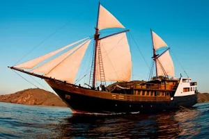 Boat Pinisi Wallpaper Screenshot 1