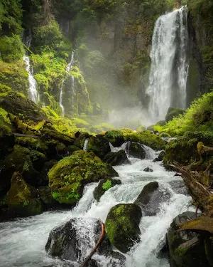 Waterfall Wallpapers Screenshot 1