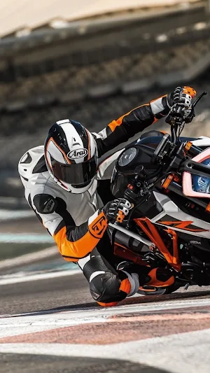 KTM 1290 Super Duke Wallpaper Screenshot 3