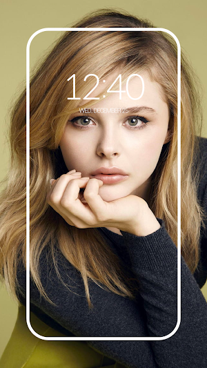 Chloe Moretz HD Wallpaper Screenshot 0